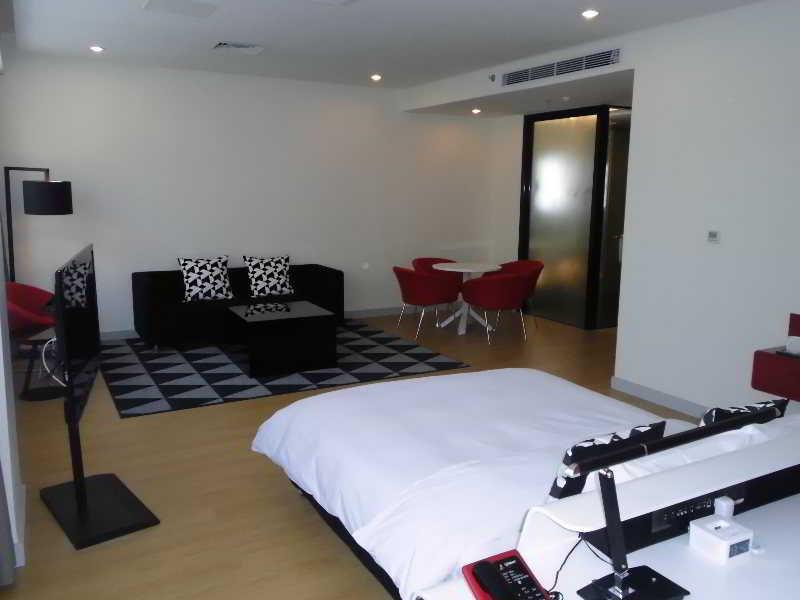 Tangram Hotel Пекин Экстерьер фото